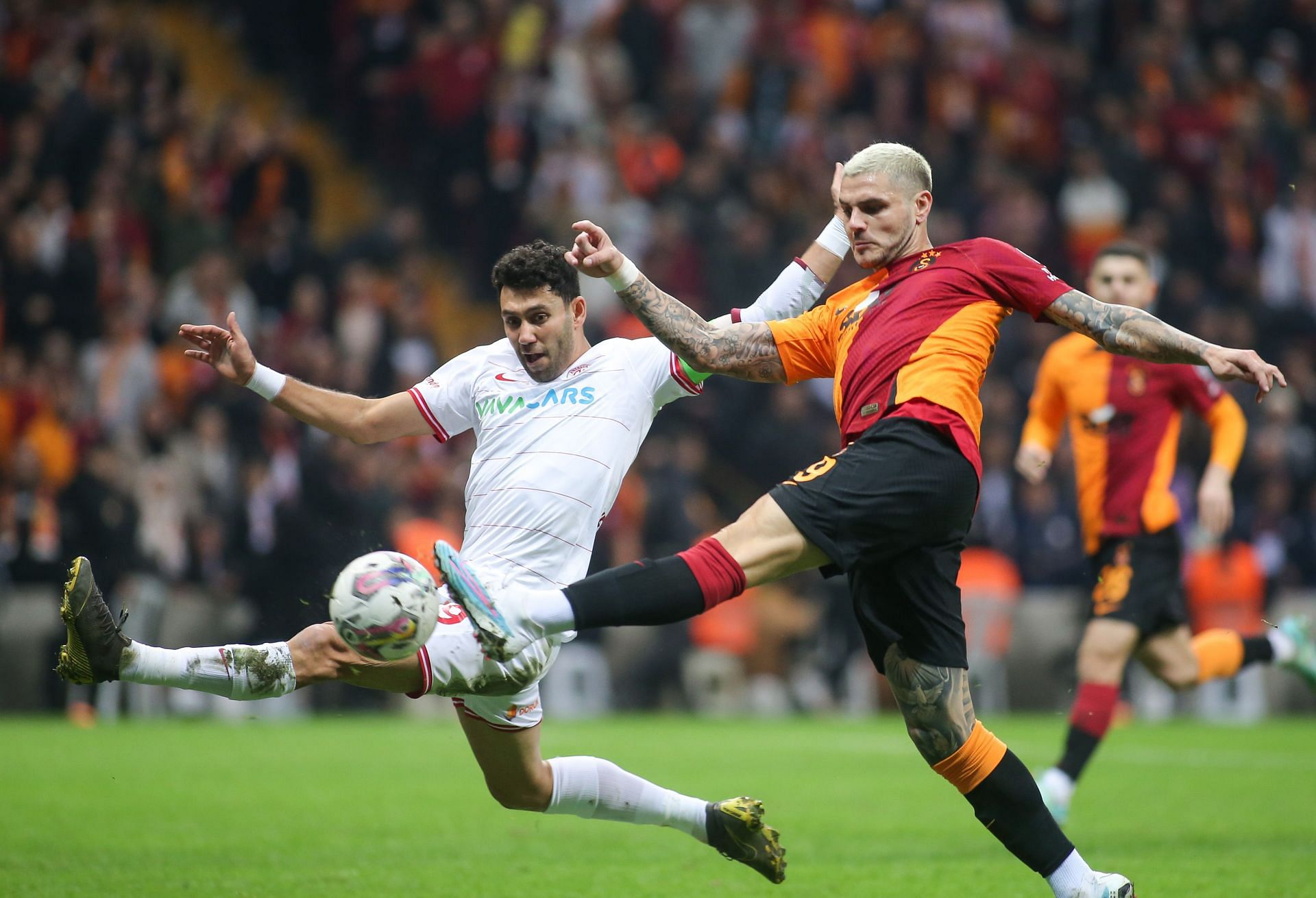 Mauro Icardi (left) has admirers in Serie A.